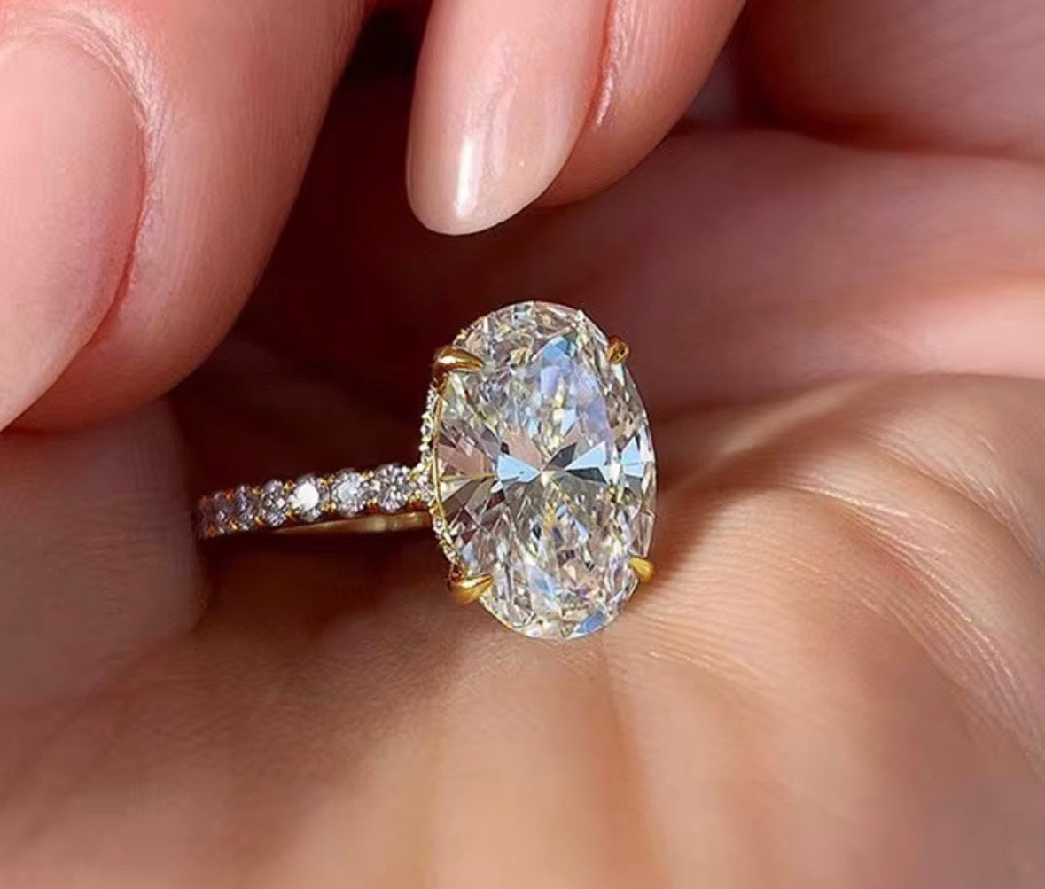 Oval Ring