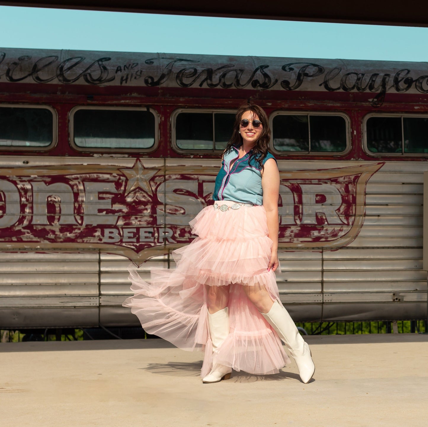 'Howdy Partner' Sleeveless Pearl Snap Top