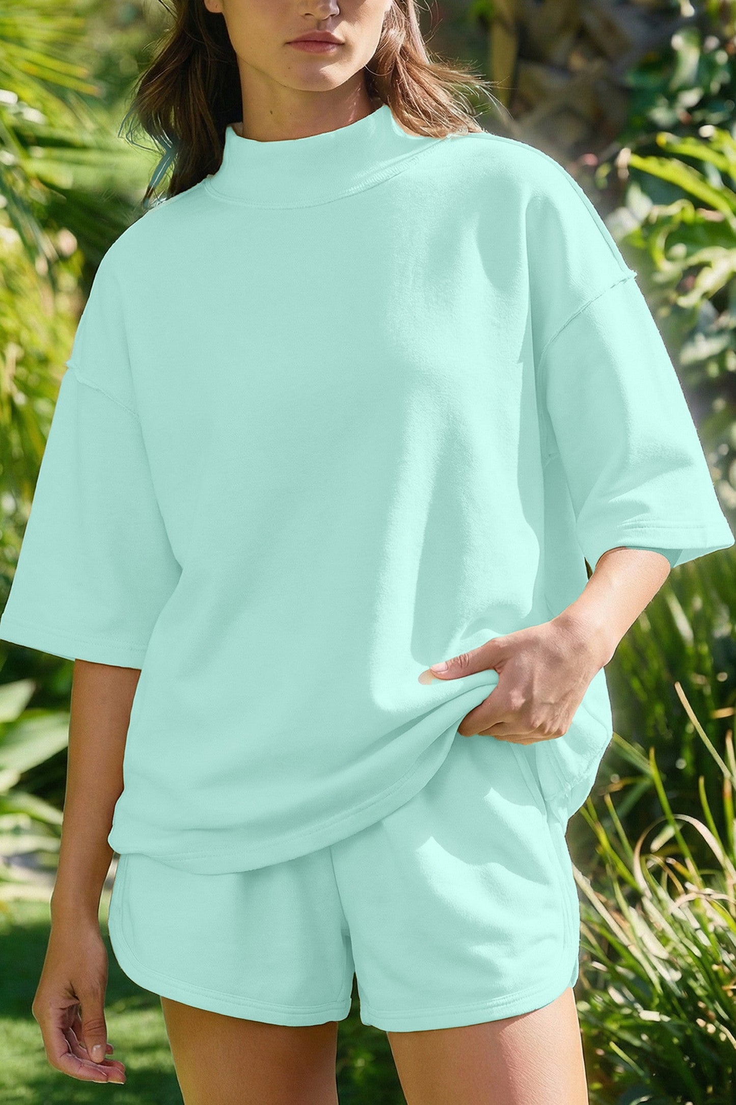 Exposed Seam Casual Outfit