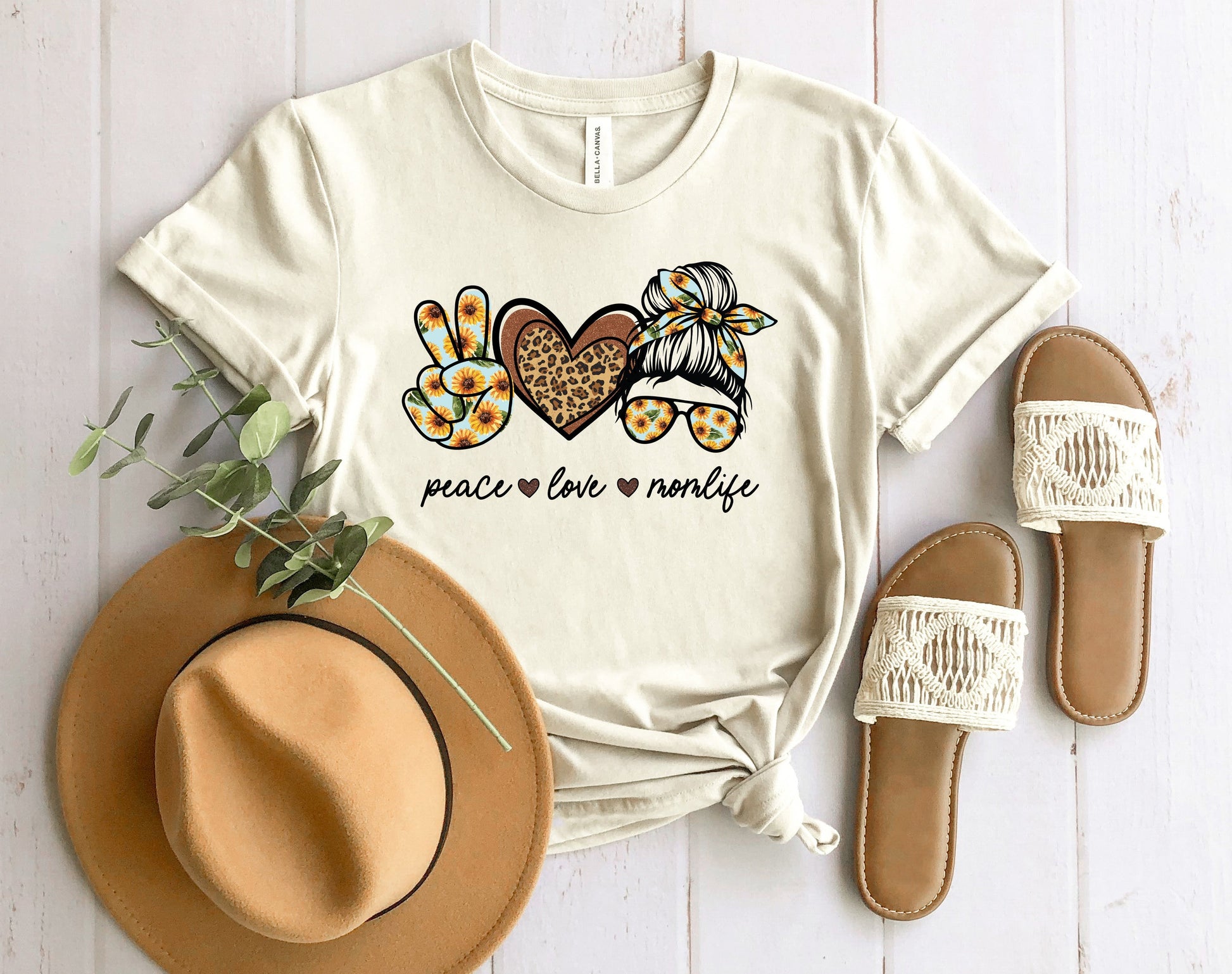 Wholesale Peace Love momlife Graphic Tee - Heather Grey